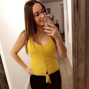 Meet your Posher, Karoll-ann